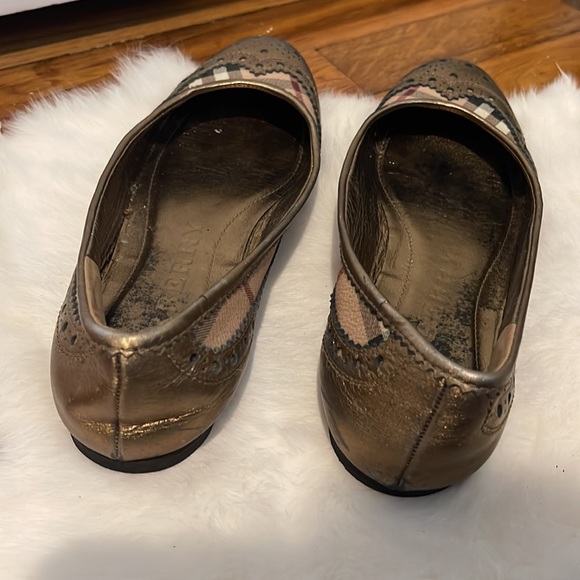 Burberry flats - Picture 4 of 7